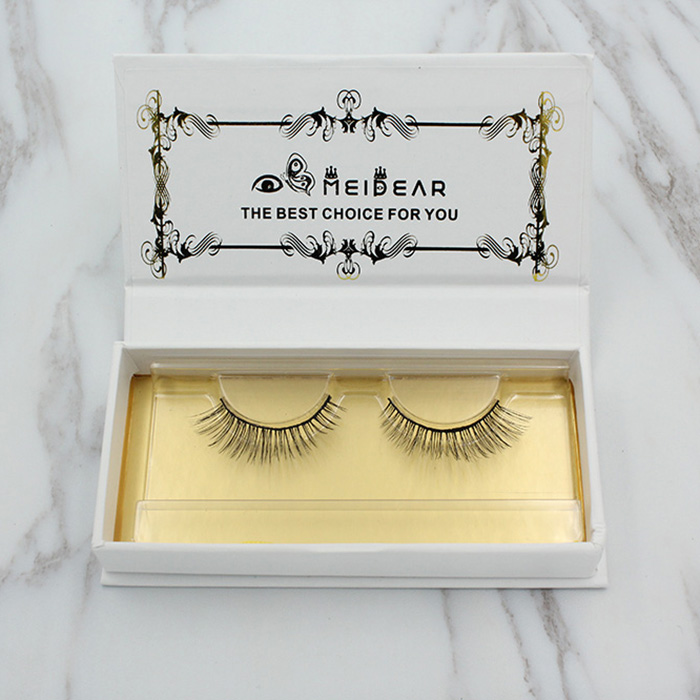 Shorter false eyelashes